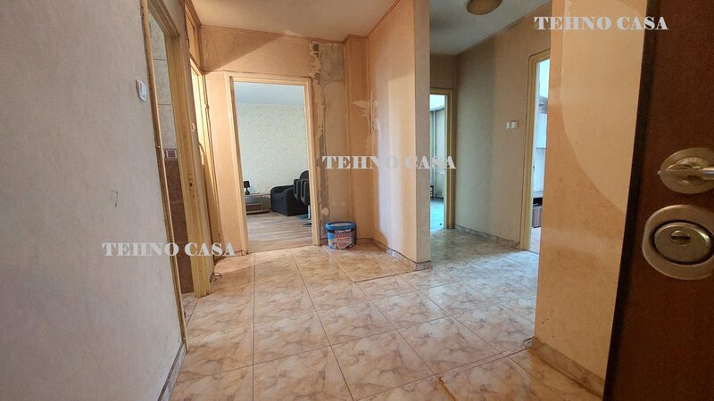 Titan, Th. Pallady, 550 m de Metrou 1 Decembrie, 2/4, bloc reabilitat
